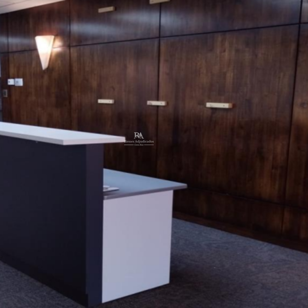 Condominio Vertical Comercial Bienes Raíces Lindora